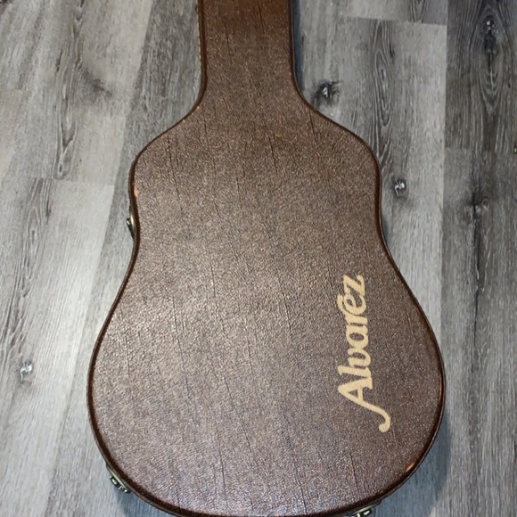 Alvarez acoustic guitar model rd8 - Picture 3 of 4